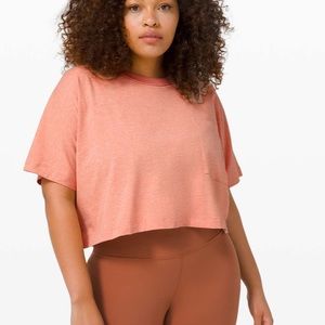 Lululemon check the box short sleeve cropped shirt